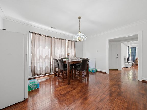 2nd image of 5723 N Talman Ave