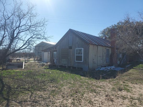 3567 Cave Wells Rd, Fort Mc Kavett, TX 76841