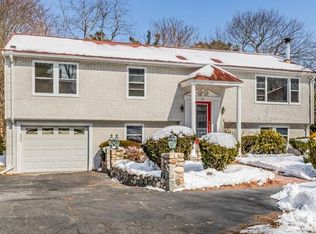 12 Collins Rd, Wakefield, MA 01880