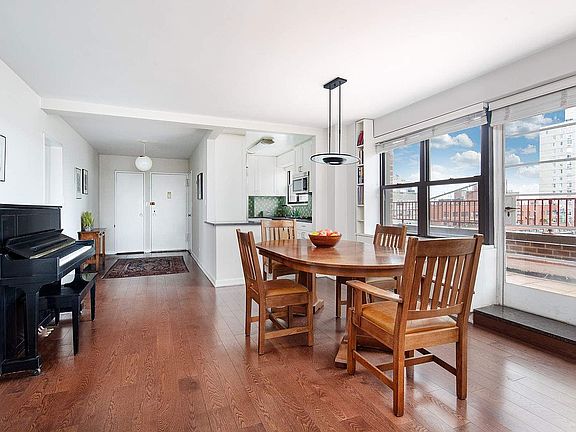 3rd image of 460 E 79th St APT 20D