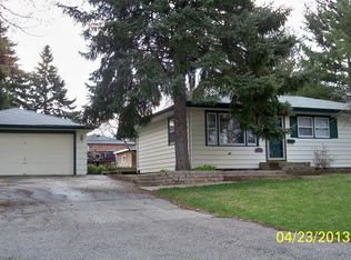 827 12th Ave, La Grange, IL 60525