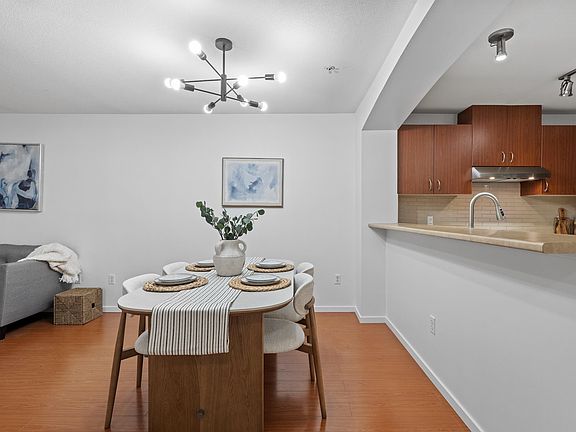 4th image of 9098 Halston Ct #303
