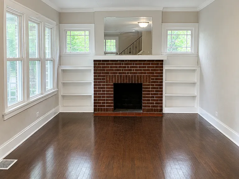 1462 Parkhill Rd — Photo 7