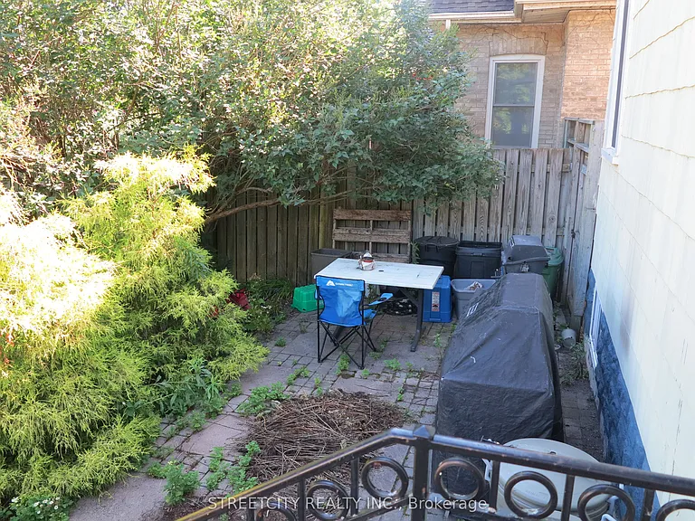 173 Mount Pleasant Ave — Photo 31