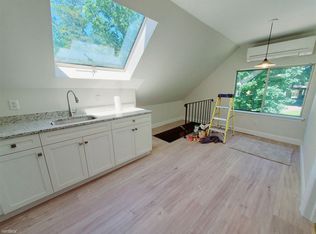 22 Clovelly Rd, Stamford, CT 06902