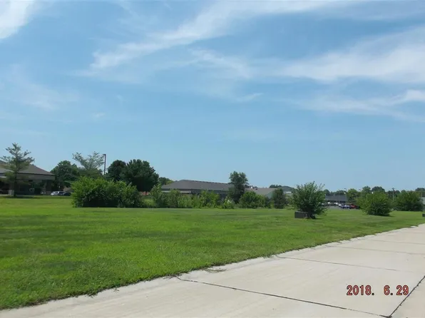 3532 Cardinal Crossing Blvd, Granite City, IL 62040