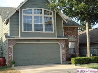 2807 W 64th St, Tulsa, OK 74132