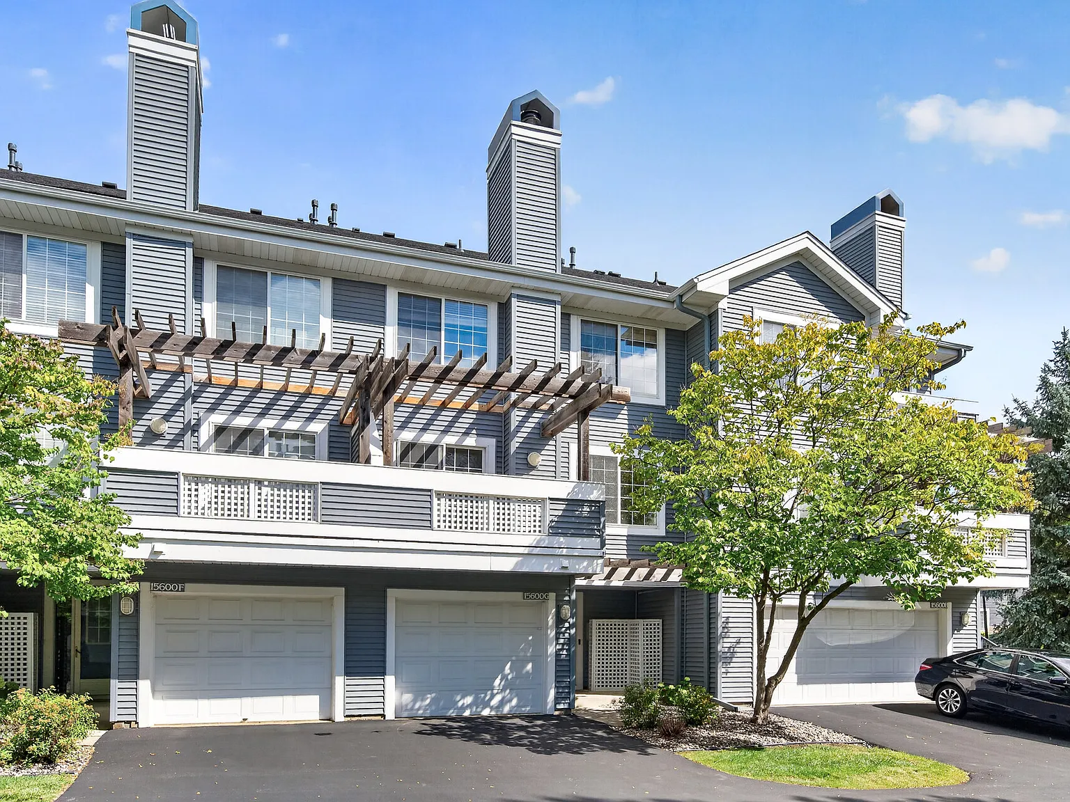 2 bed, 1.5 bath, 1235 sqft, $2,095 — Photo 1
