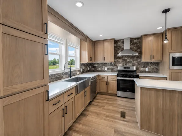 22562 S Remington Dr #190, Channahon, IL 60410