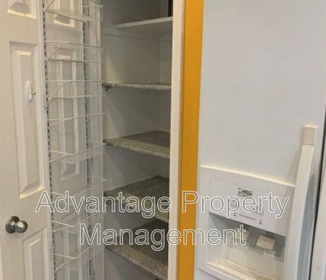 6288 SW Chestnut Dr — Photo 3