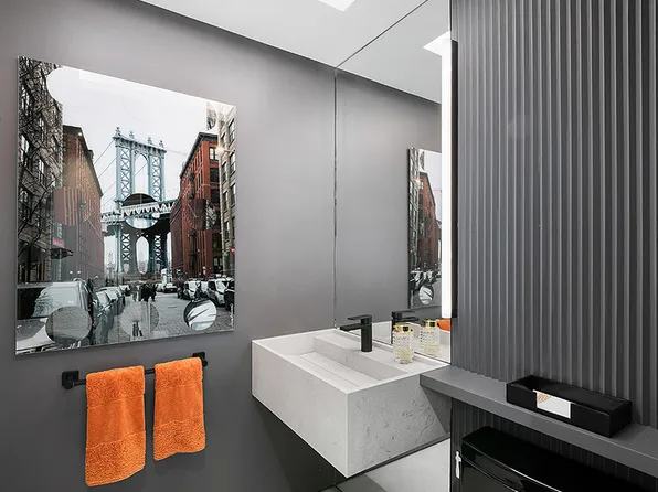 721 5th Avenue image 5 of 14