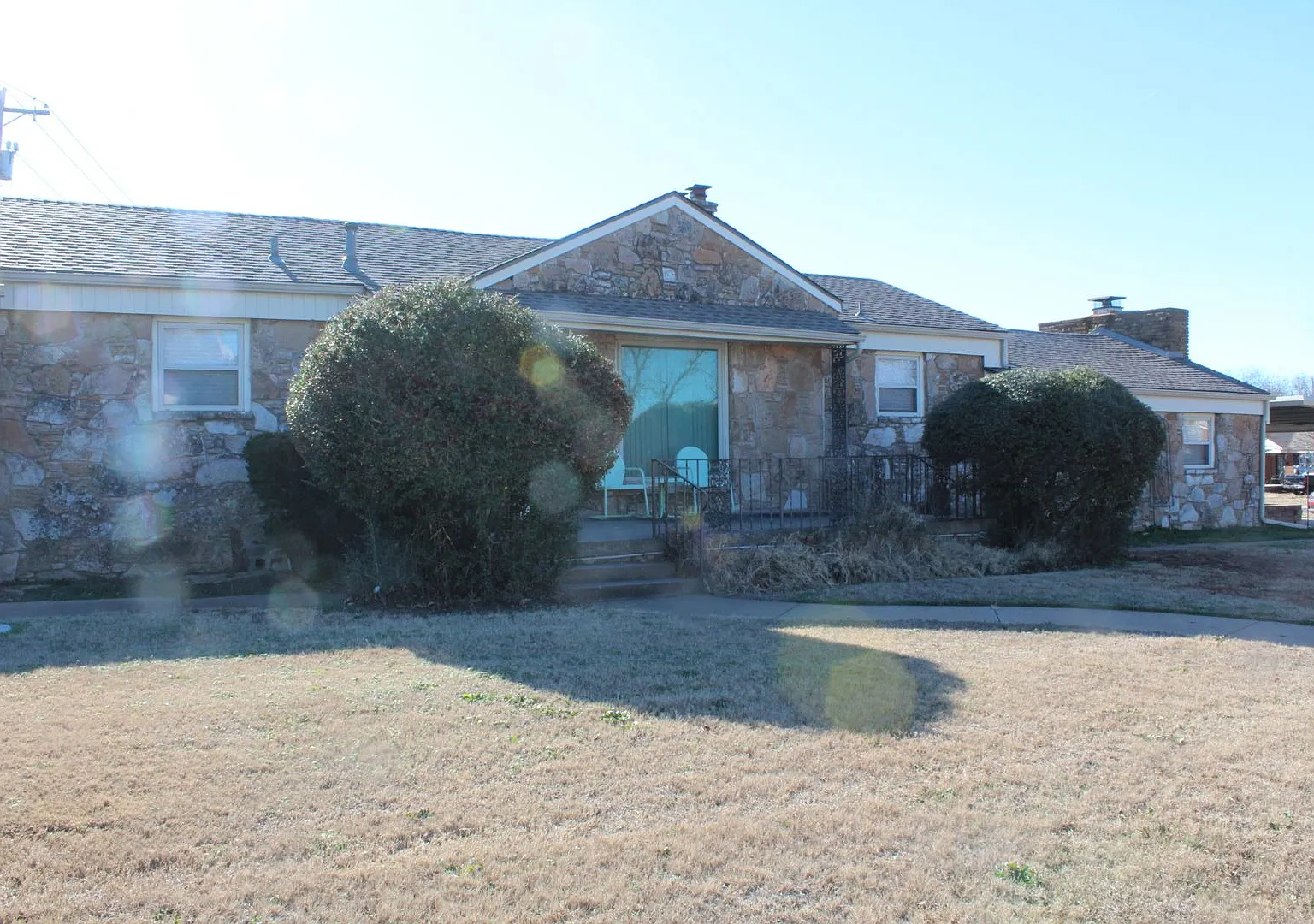 3 Beds, 3 Baths, 3 Fireplaces!! — Photo 3