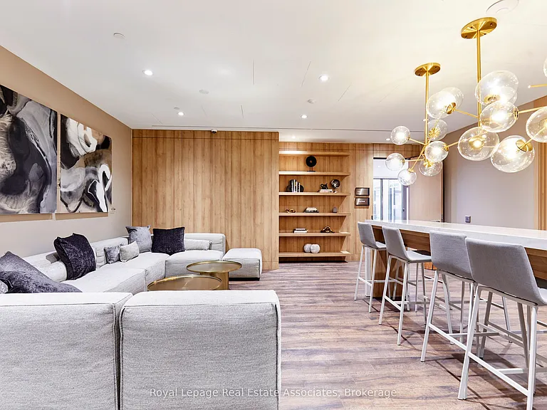 21 Park St E #1803 — Photo 33
