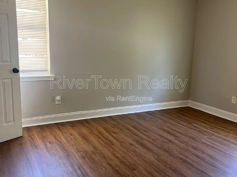 1059 Eyers Rd — Photo 7