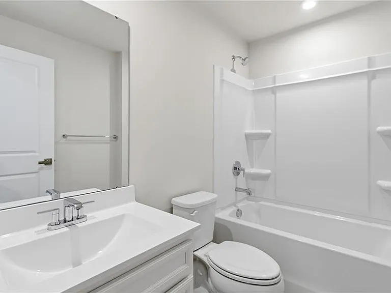 856 Woods Chapel Rd — Photo 25
