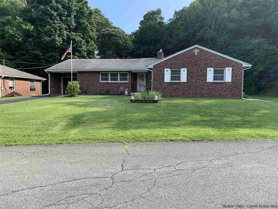 1st image of 153 Barclay Ln