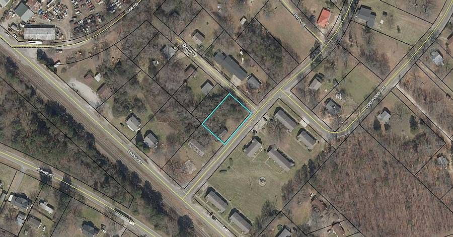 2nd image of 191 Dogwood Cir