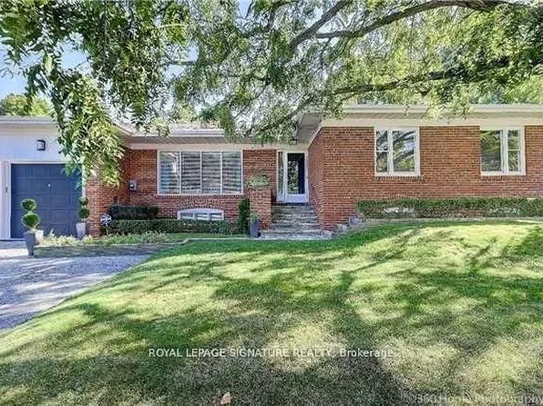 195 York Mills Rd, Toronto, ON M2L 1K8