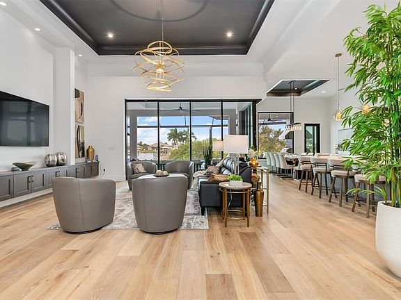3rd image of 9474 Melody Cir