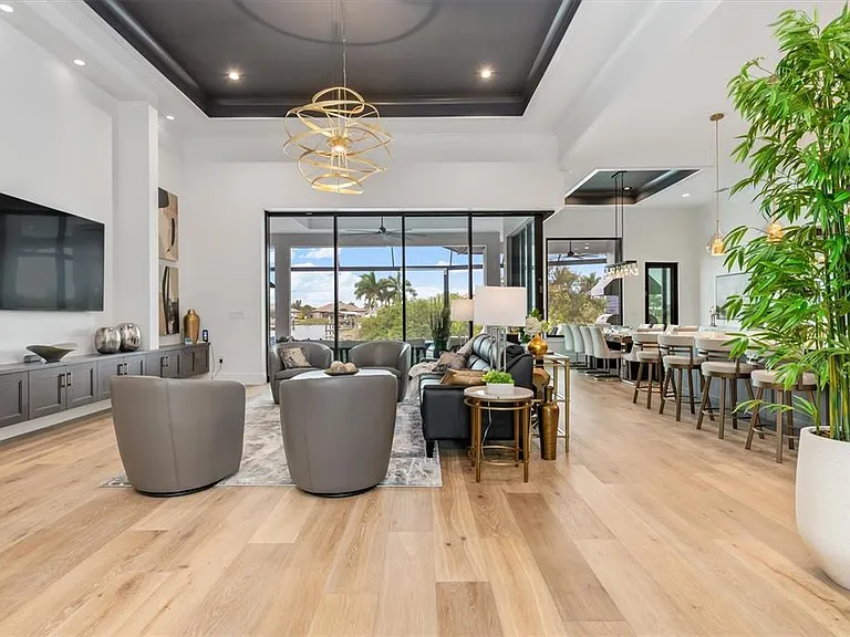 9474 Melody Cir — Photo 3