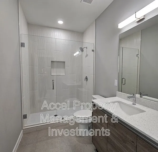 816 N Abbey Ave #3 — Photo 9
