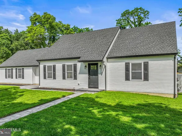 133 Stonehedge Dr, Toms River, NJ 08753