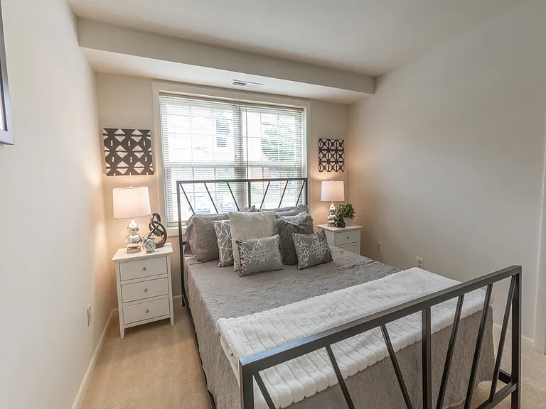 Cromwell Valley Apartments — Photo 9