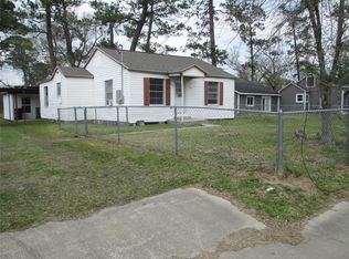 3611 Massey Tompkins Rd, Baytown, TX 77521