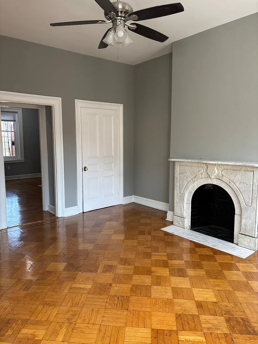 Building Photo - 717 Park Ave #3F