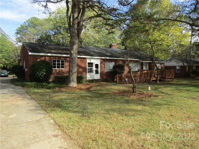 504 Hawthorne Ln, Gastonia, NC, 28054