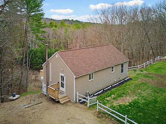4th image of 250 Concord Road