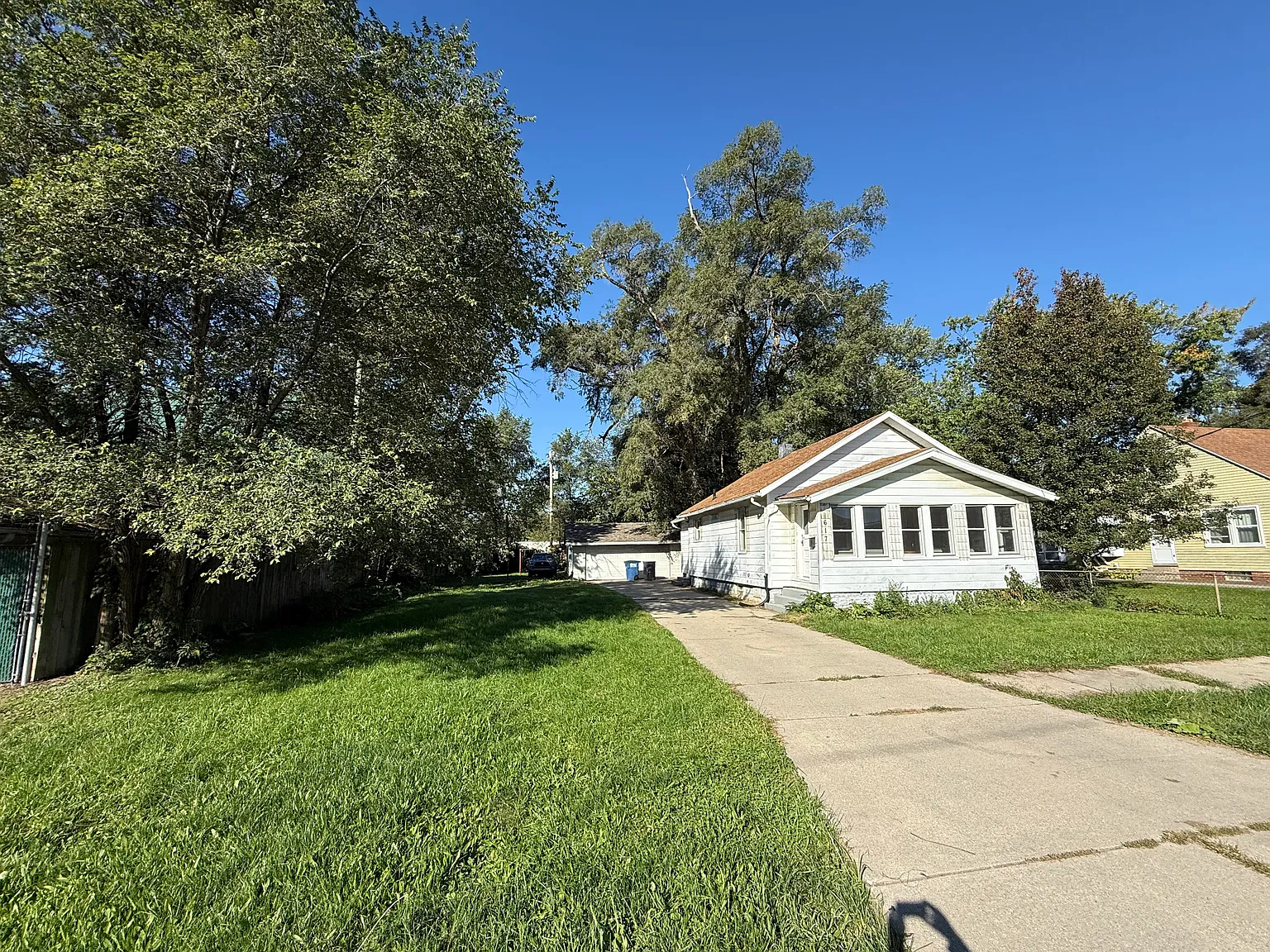2 bed, 1150 sqft, $1,000 — Photo 3