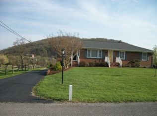 2829 Rhodes Ave, Vinton, VA 24179