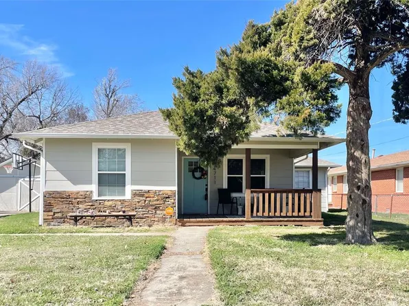 4711 N Grove Ave, Warr Acres, OK 73122