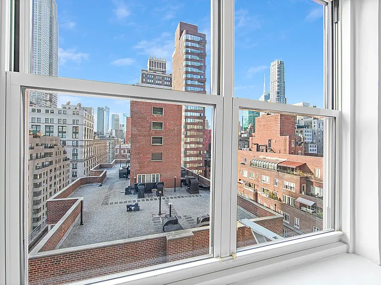20 Park Ave #16E — Photo 10