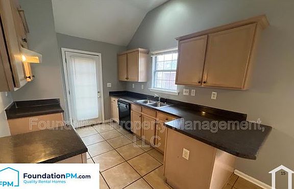 3rd image of 4840 Pine Forrest Dr