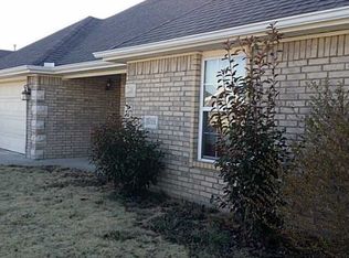 6002 S 39th St, Rogers, AR 72758