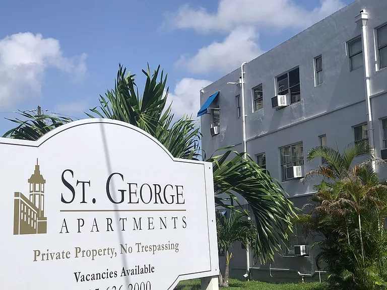 St George Apartments — Photo 101