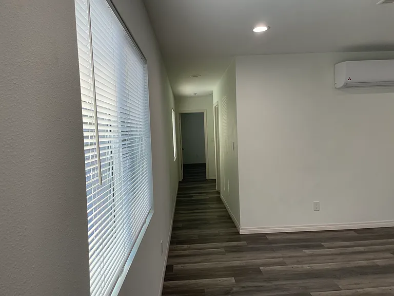 1214 Helix St — Photo 5
