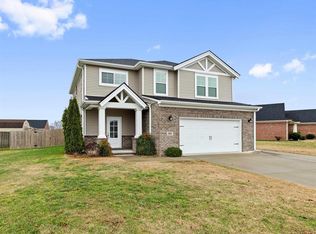1901 Whispering Meadows Dr, Owensboro, KY 42301