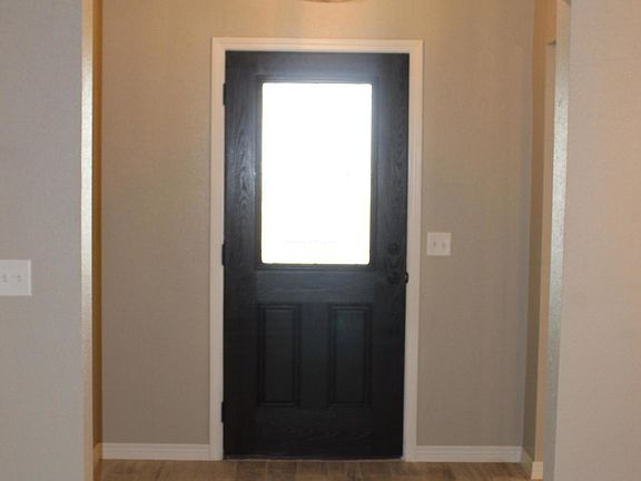 3rd image of 2806 Knoll Dr