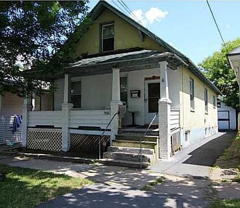 1st image of 938 1/2 Highland St