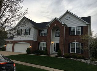2155 Wildwood Meadows Ct, Chesterfield, MO 63005