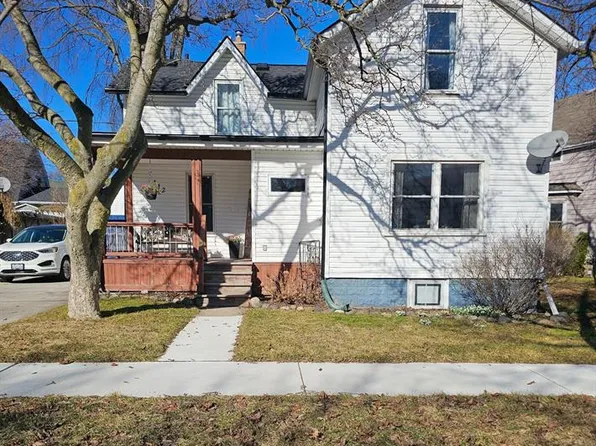 112 Essex St, Sarnia, ON N7T 4R7