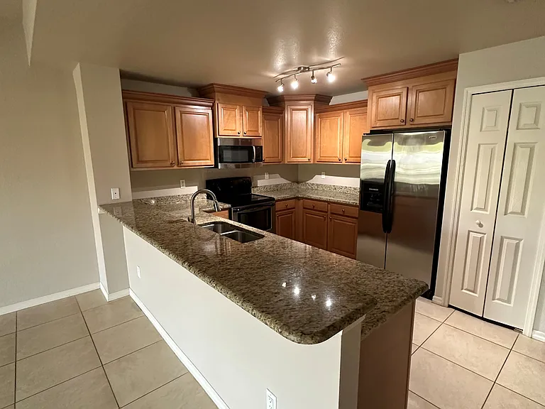 5201 Coronado Pkwy #207 — Photo 6