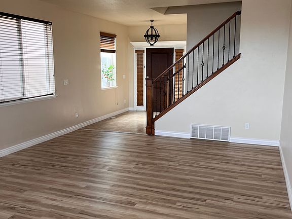 2nd image of 2837 W Bear Ridge Way