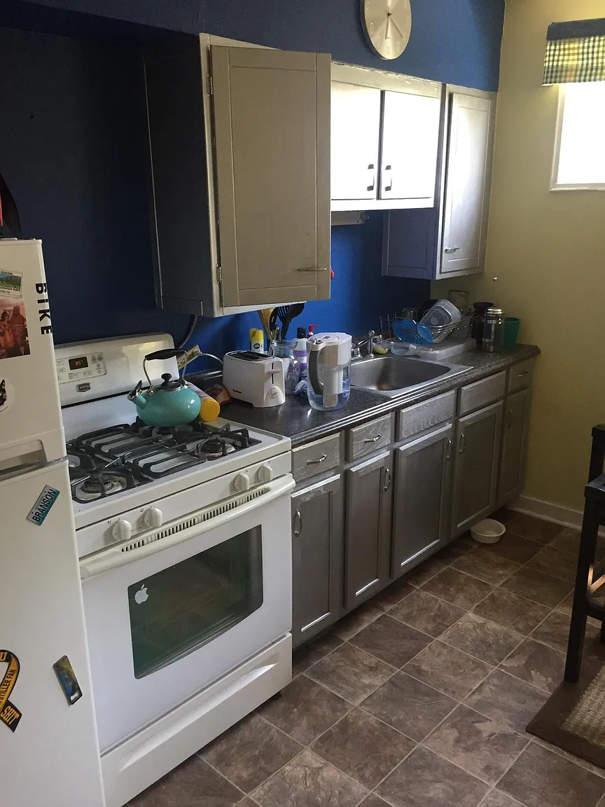 864 Lilac St photo 1