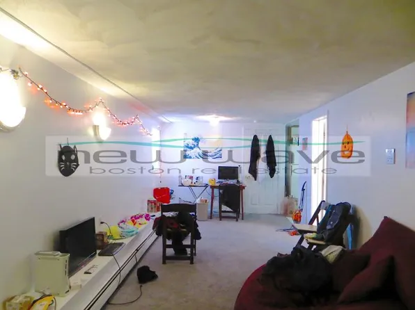 22 Saint Cyprians Pl, Roxbury Crossing, MA