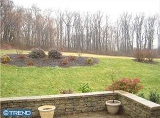 29 Cliveden Dr, Newtown, PA 18940