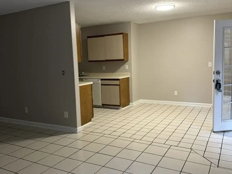3603 Martindale Dr — Photo 12